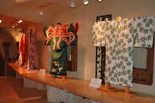 久保田一竹美術館で常設展示の歌舞伎衣裳が夏の装いに | 歌舞伎美人（かぶきびと）