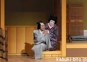 『名月八幡祭』 左より、尾上松緑、市川笑也 歌舞伎座「六月大歌舞伎」初日開幕