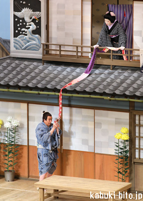 『一本刀土俵入』 左より、松本幸四郎、市川猿之助 歌舞伎座「六月大歌舞伎」初日開幕