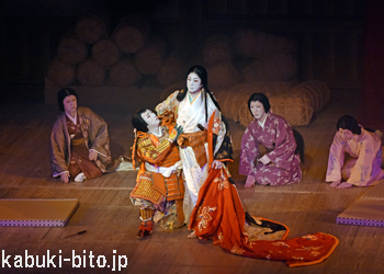 『沓手鳥孤城落月』 前列左より、中村七之助、坂東玉三郎/後列中央:中村梅枝 歌舞伎座「芸術祭十月大歌舞伎」初日開幕