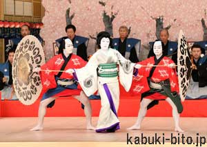 『女伊達』 左より、中村橋之助、中村時蔵、中村種之助 歌舞伎座「團菊祭五月大歌舞伎」初日開幕