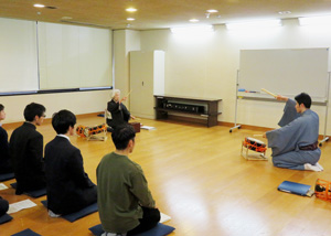 27日締切、歌舞伎俳優と歌舞伎音楽の研修生募集と研修見学会最終回のお知らせ