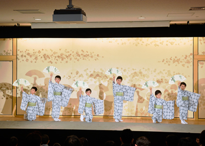 こども歌舞伎スクール「寺子屋」、修了発表会、成果発表会を開催