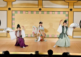 こども歌舞伎スクール「寺子屋」成果披露公演で『百桃かたり』初演