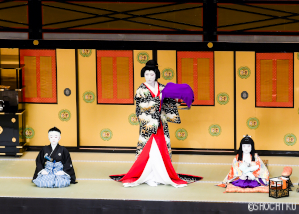 『伽羅先代萩』左より、中村勘太郎、中村七之助、中村長三郎 歌舞伎座「八月納涼歌舞伎」初日開幕