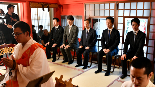 「九月花形歌舞伎」七之助、壱太郎が興行安全成功祈願