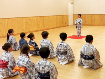 こども歌舞伎スクール寺子屋「夏期体験ワークショップ」参加者募集