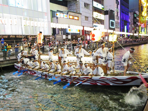 翫雀が「難波八阪神社夏祭り道頓堀川船渡御巡幸」参加