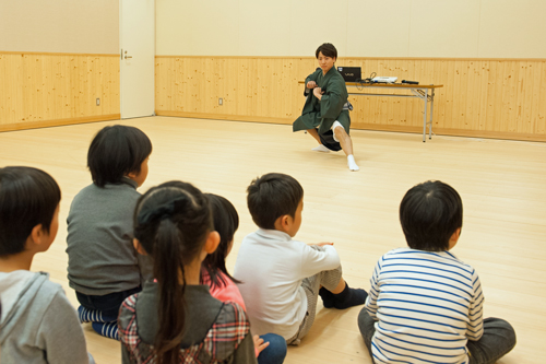 鶴松がこども歌舞伎スクール「寺子屋」説明会に登場