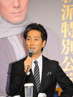 勘九郎、七之助が語る、2カ月連続の追善公演