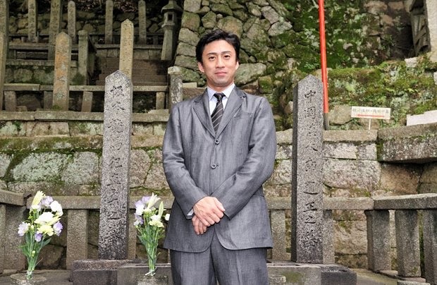 染五郎 坂本龍馬の墓で決意新たに「関西・歌舞伎を愛する会 結成三十周年記念 七月大歌舞伎」