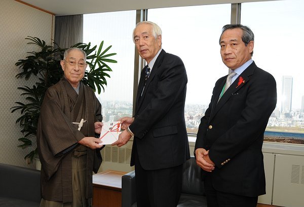 日本俳優協会が東日本大震災・義援金の寄付を行いました