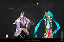 初音ミク　超歌舞伎　御伽草紙戀姿絵　おとぎぞうしこいのすがたえ　手ぬぐい　のれん 初音ミクが初めて悪役に挑む、超歌舞伎「御伽草紙戀姿絵」題材は