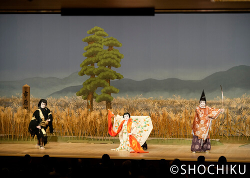 『市原野のだんまり』左より、中村隼人、中村莟玉、中村梅玉 歌舞伎座「團菊祭五月大歌舞伎」初日開幕
