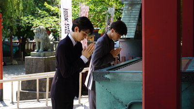 歌舞伎座『三社祭』 染五郎、團子が浅草神社参拝