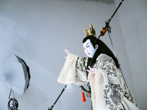 熱気に満ちた撮影が行われました 歌舞伎座『新・三国志』特別ポスター公開