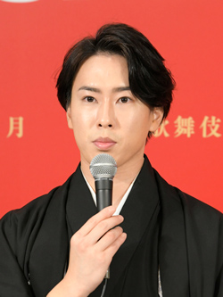 海老蔵、宮舘涼太が語る新橋演舞場「初春歌舞伎公演」