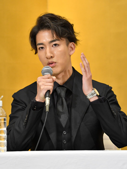 尾上右近 新作歌舞伎『刀剣乱舞』出演者が語る意気込み