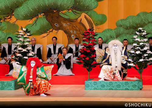 『連獅子』左より、尾上菊之助、八代目尾上菊五郎 歌舞伎座「六月大歌舞伎」初日開幕