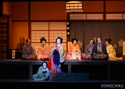 『曽根崎心中物語』（桜プログラム）左より、尾上右近、中村壱太郎