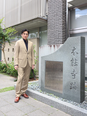 幸四郎が歌舞伎座「七月大歌舞伎」ゆかりの地へ