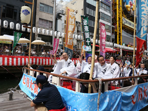 大阪松竹座「七月大歌舞伎」開幕前の船乗り込み