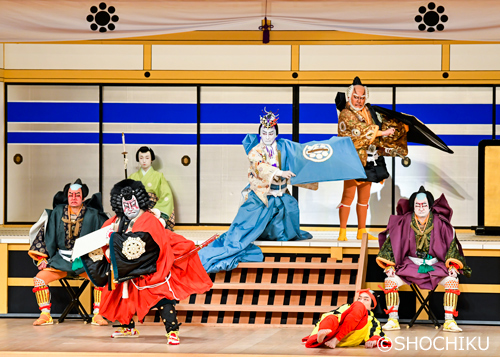 『御摂勧進帳』 左より尾上松緑、片岡愛之助、坂東彦三郎 歌舞伎座「芸術祭十月大歌舞伎」初日開幕