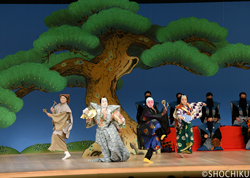 『悪太郎』左より、中村福之助、市川猿弥、市川猿之助、中村鷹之資 歌舞伎座「壽 初春大歌舞伎」初日開幕