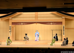 『夕霧名残の正月』左より、中村亀鶴、上村吉弥、中村鴈治郎、中村虎之介、中村又五郎、中村寿治郎 歌舞伎座「壽 初春大歌舞伎」初日開幕