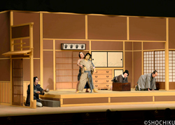 『らくだ』左より、片岡愛之助、中村芝翫、中村松江、坂東彌十郎、市川左團次 歌舞伎座「壽 初春大歌舞伎」初日開幕