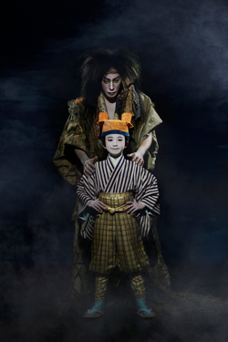 『プペル~天明の護美人間~』手前 堀越勸玄、奥 市川海老蔵 新作歌舞伎『プペル~天明の護美人間~』に向けて