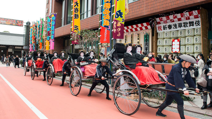 「浅草総見」と「着物で歌舞伎」で盛り上がった「新春浅草歌舞伎」