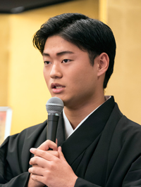 三代目中村福之助 芝翫、橋之助、福之助、歌之助「吉例顔見世興行」での襲名披露を前に