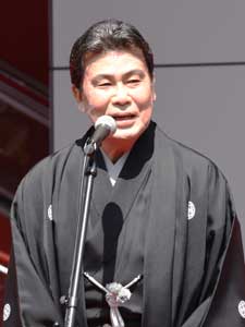 白鸚、幸四郎が御園座「柿葺落四月大歌舞伎」記念イベントに登場