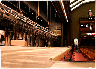 舞台の天井